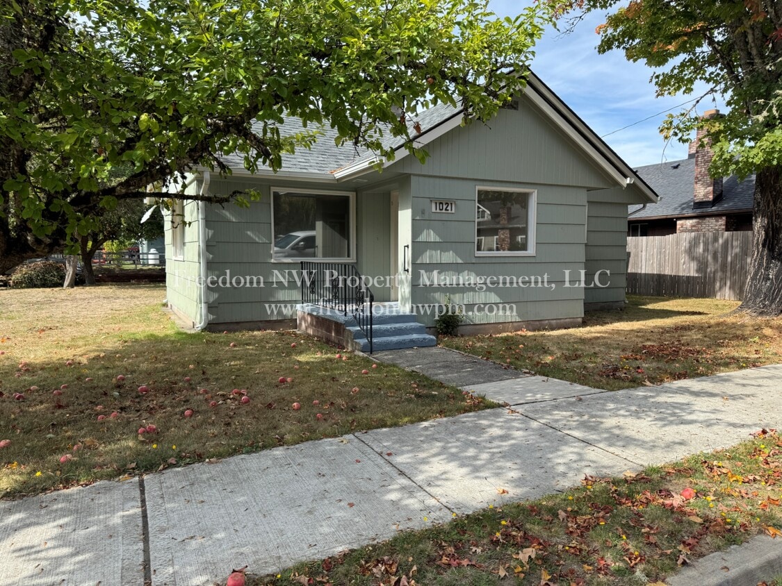 Foto principal - 1021 SE 1st St