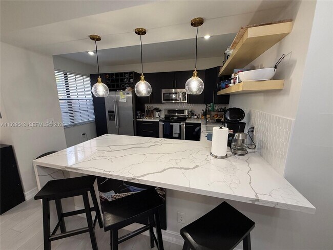 Foto del edificio - 11864 NW 11th St