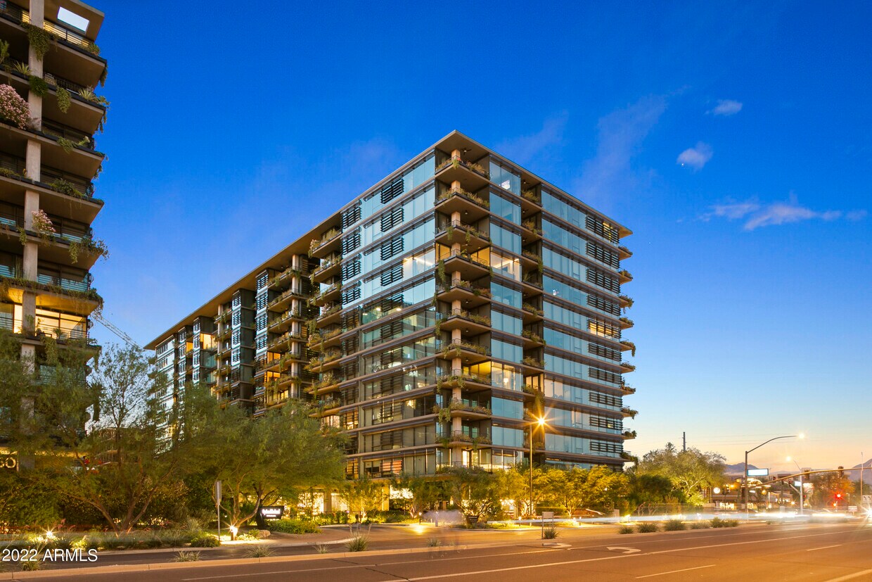 Foto principal - 7180 E Kierland Blvd