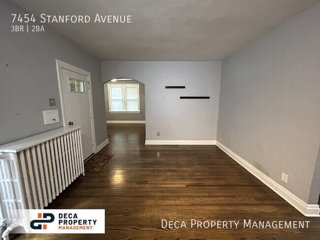 Foto del edificio - 7454 Stanford Ave
