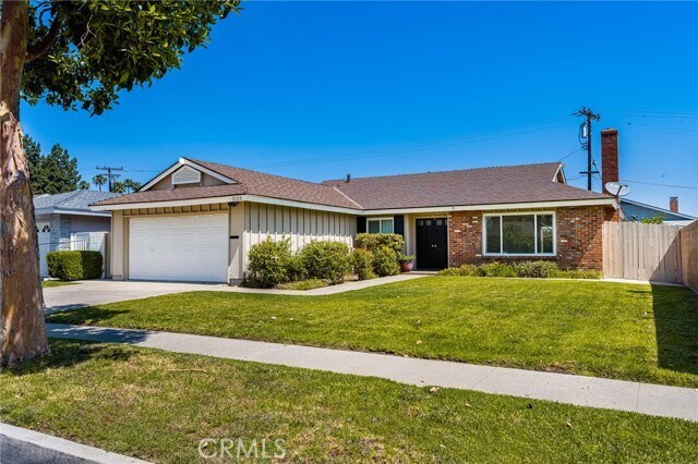 Primary Photo - 2125 Catalina Ave