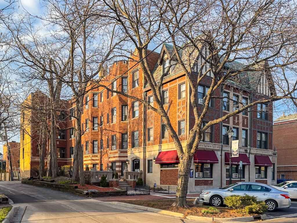 370 Hazel Ave Unit D7, Glencoe, IL 60022 Condo for Rent in Glencoe