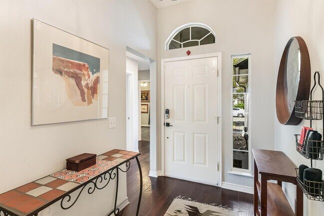 Foto del edificio - 802 Lantana Dr