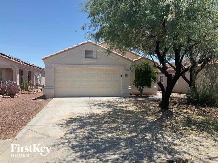 Primary Photo - 18139 N 113th Ave