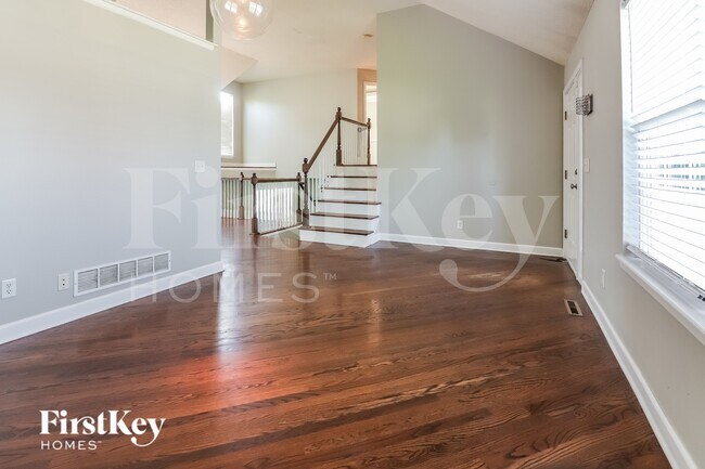 Foto del edificio - 1605 Cove Dr