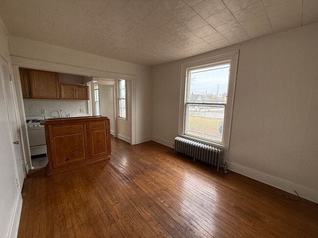 Foto del edificio - 406 W Washington Ave