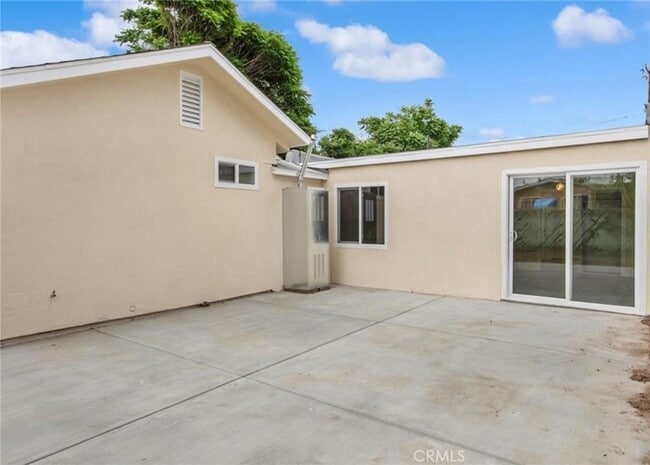 Building Photo - 11315 Miranda St