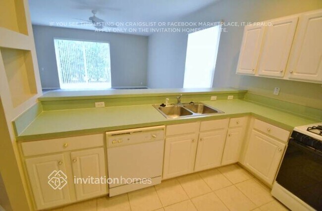 Foto del edificio - 4175 Windchime Ln