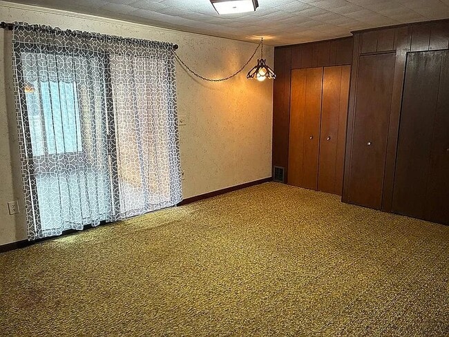 Building Photo - 15235 Ackerson Dr