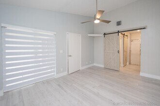 Building Photo - 50 Desford Ln