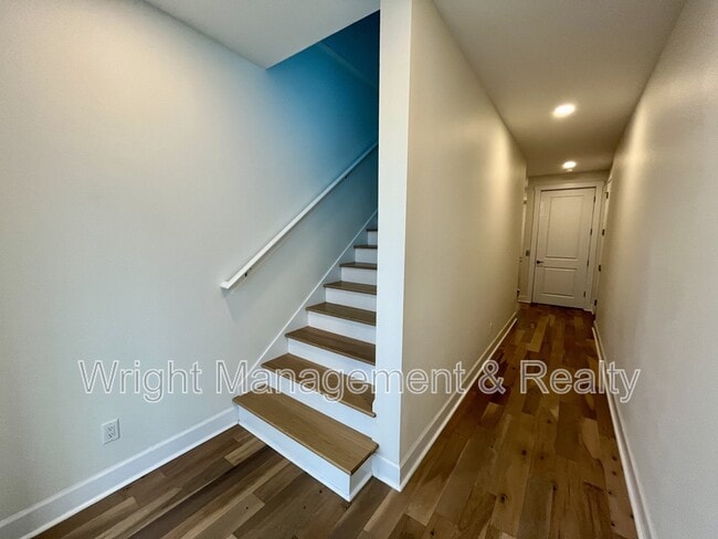 Building Photo - 821 Oak Bend Ln