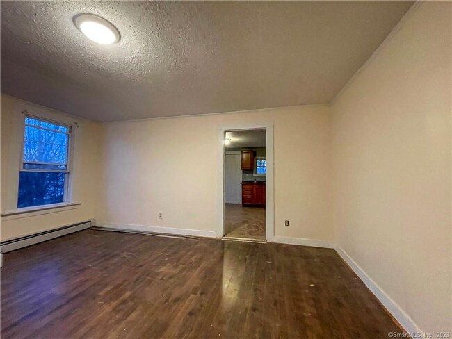Building Photo - 311 N Elm St