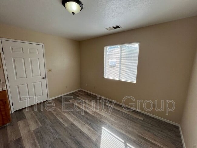 Building Photo - 62 N Villa St