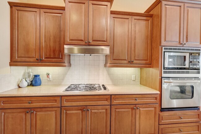 Building Photo - 12207 Lavender Loop