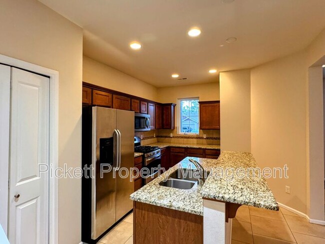 Foto del edificio - 4709 Strathmore Cir SW