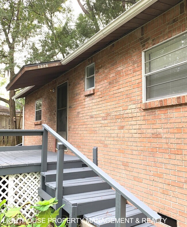 Foto del edificio - Cozy 2/1 duplex
