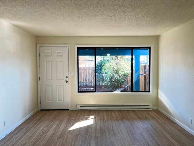 Foto del edificio - 2Bd/1Ba Single Story Apartment Unit - Move...