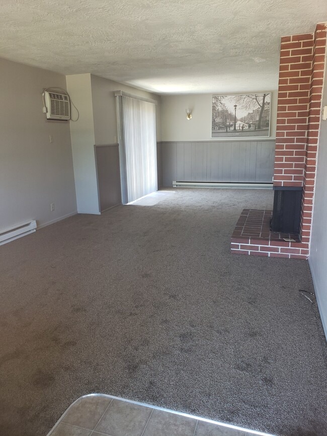 Foto del edificio - 4012 Carson Dr SE