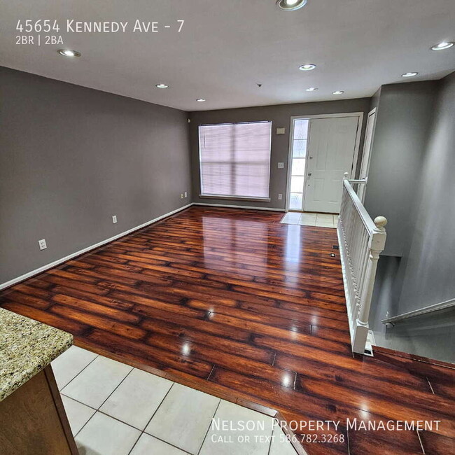 Foto del edificio - 45654 Kennedy Ave