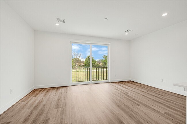 Foto del edificio - 4606 Crown Grove Ln