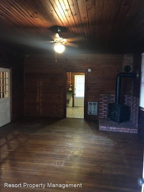 Building Photo - 1 br, 1 bath House - 4779 E. Hayden Lake Rd