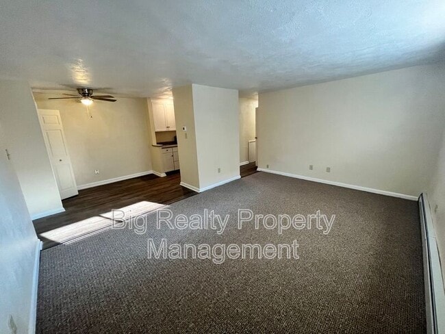 Building Photo - 120 N Penn St