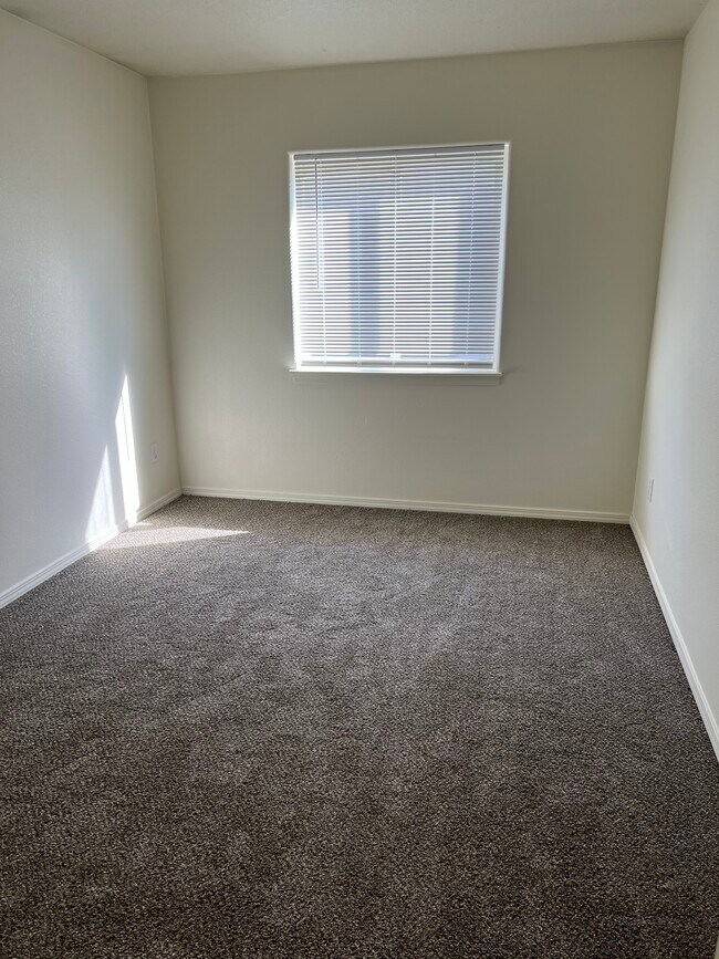 Photo - 1809 NE 90th Cir House