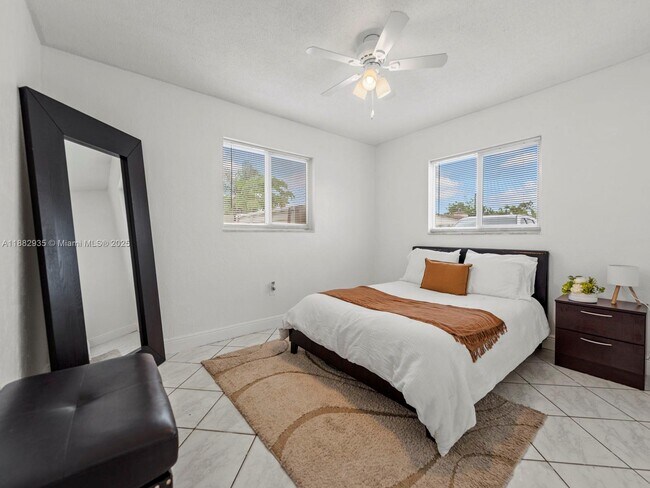 Foto del edificio - 6165 SW 44th St