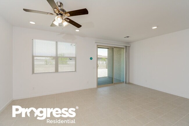 Foto del edificio - 14446 W Hackamore Dr.