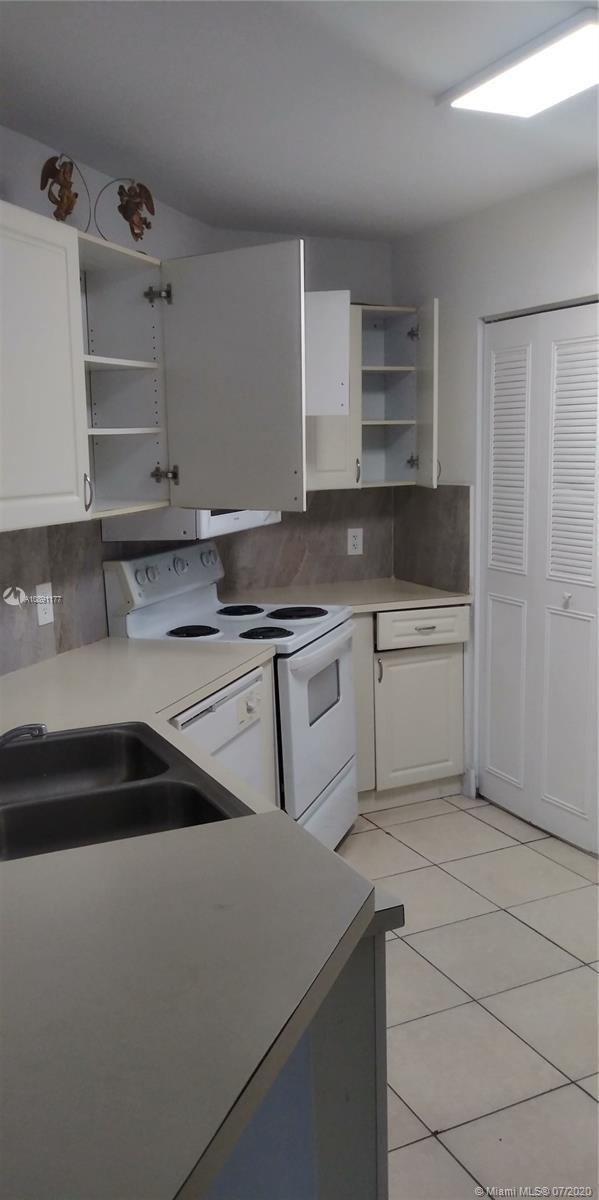 Foto del edificio - 6292 NW 186th St