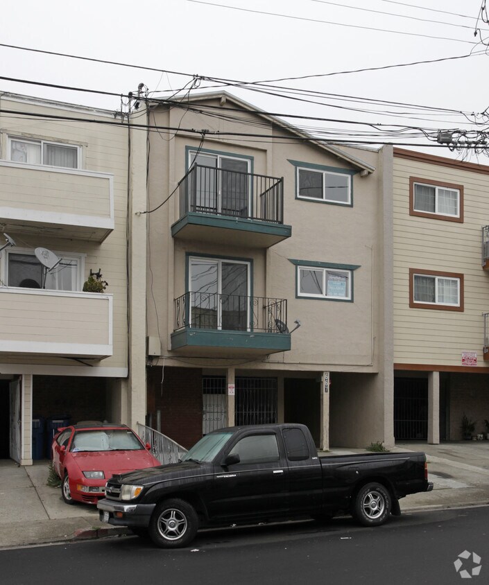 Foto del edificio - 667 Sylvan St