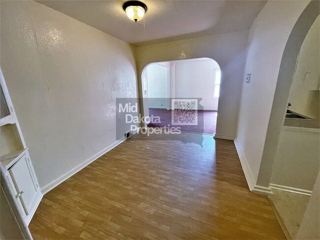 Foto del edificio - 901 N Wisconsin St
