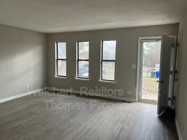 Foto del edificio - 2708 S Roxboro St