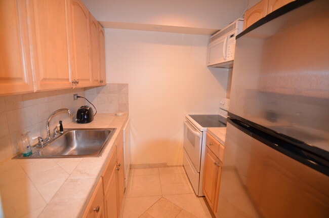 Building Photo - 130 Water St