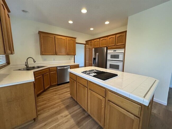 Building Photo - 6153 NW 165th Terrace