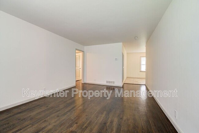 Foto del edificio - 628 E Hill St