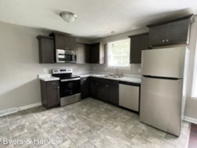 Foto del edificio - 4 br, 1.5 bath House - 1983 Mark Avenue