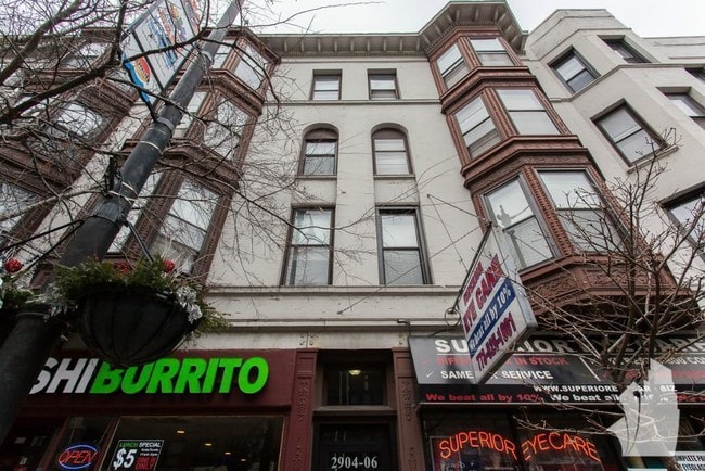 Foto del edificio - 2900 N Broadway
