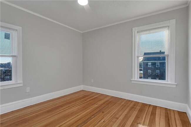 Building Photo - 382 Orms St