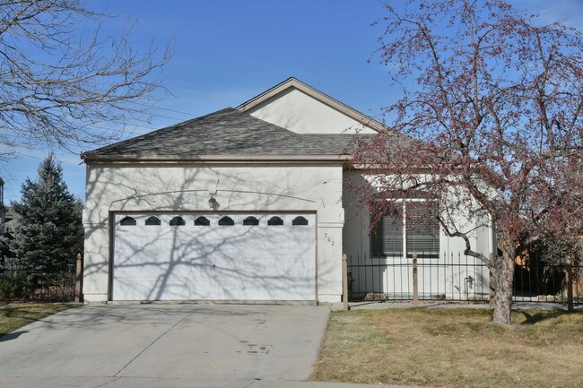 Foto del edificio - 742 Club Cir