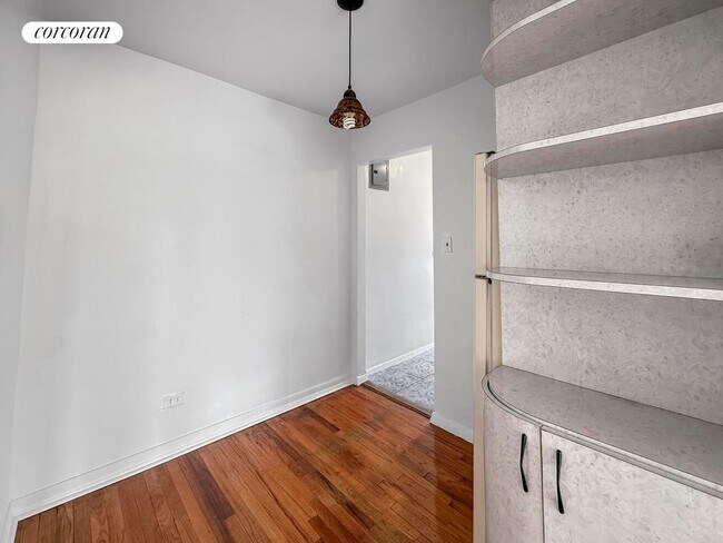 Foto del edificio - 2600 E 21st St