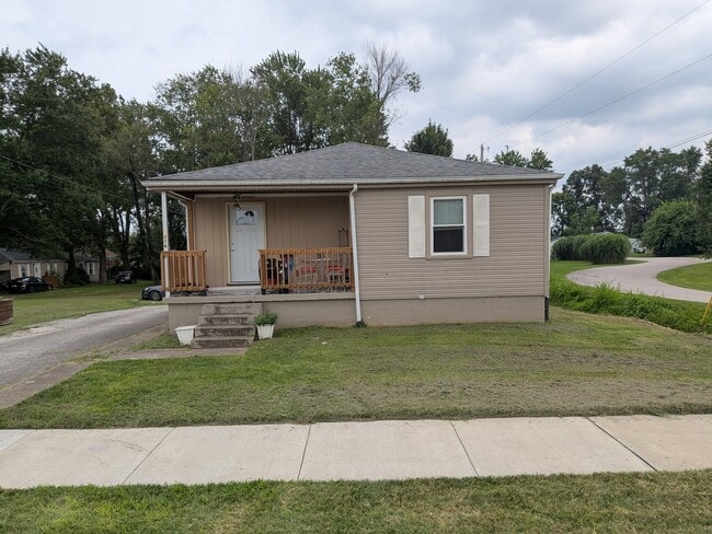 Photo - 5006 New Chapel Rd (Jeffersonville, IN) House