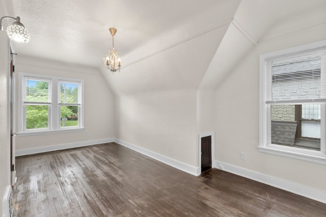 Building Photo - 3460 Haverhill St