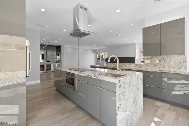 Building Photo - 8728 Carlitas Joy Ct