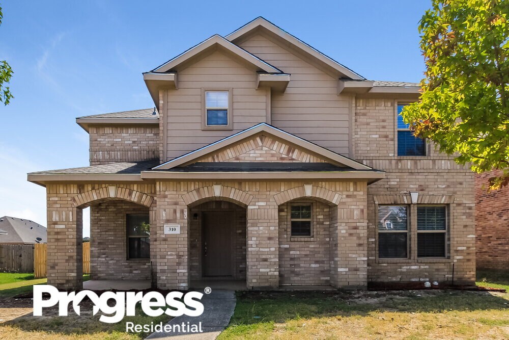 Primary Photo - 310 Quail Run Rd