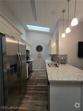 Building Photo - 1433 SW 51st Ln