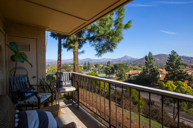 Building Photo - 12290 Corte Sabio