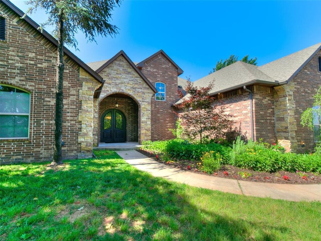 Foto principal - Stunning 5-bed home in Edmond's Bella Terra