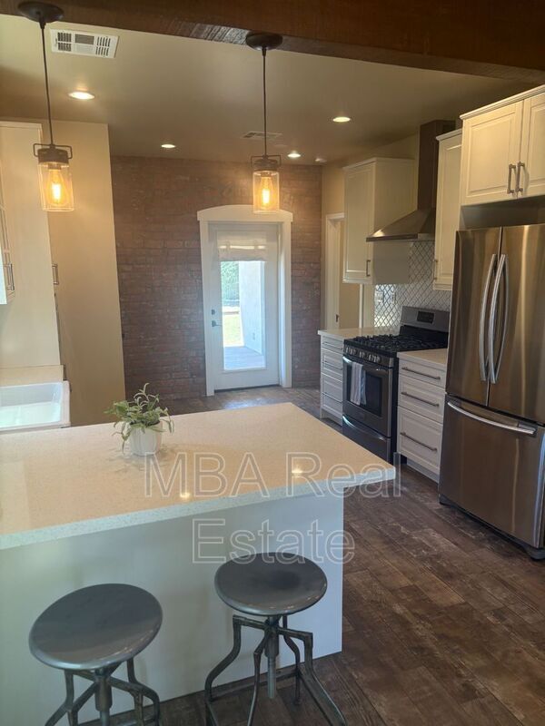 Foto del edificio - 1533 W Willetta St
