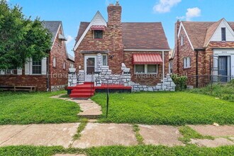 Building Photo - 5920 Ferris Ave